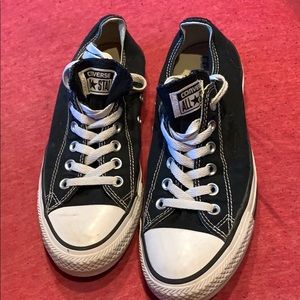 Women’s converse shoe